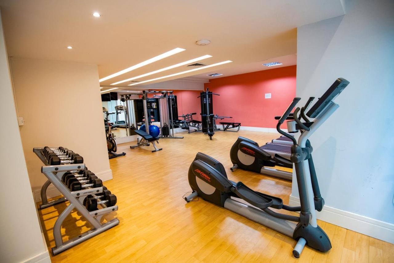 セントラル ホテル パナマ パナマ・シティー エクステリア 写真 The gym at the hotel