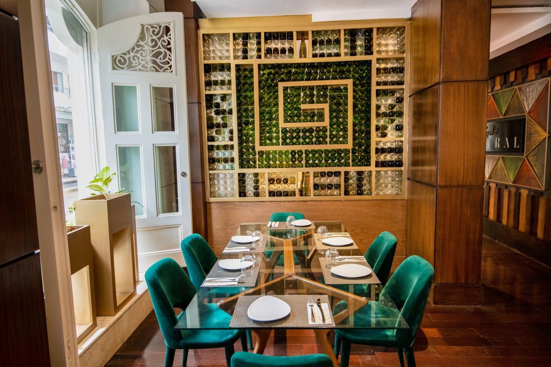 セントラル ホテル パナマ パナマ・シティー エクステリア 写真 Interior of the restaurant