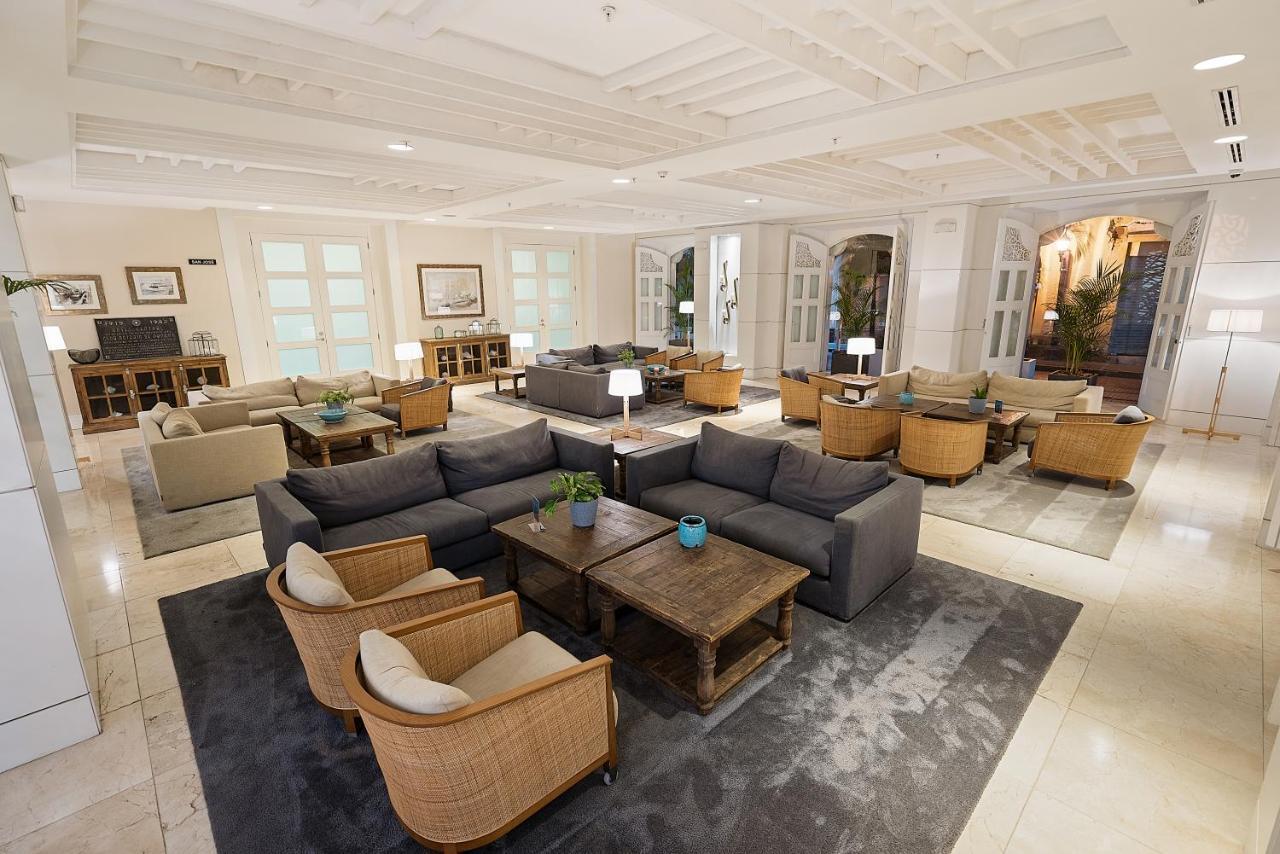 セントラル ホテル パナマ パナマ・シティー エクステリア 写真 The lobby of the hotel